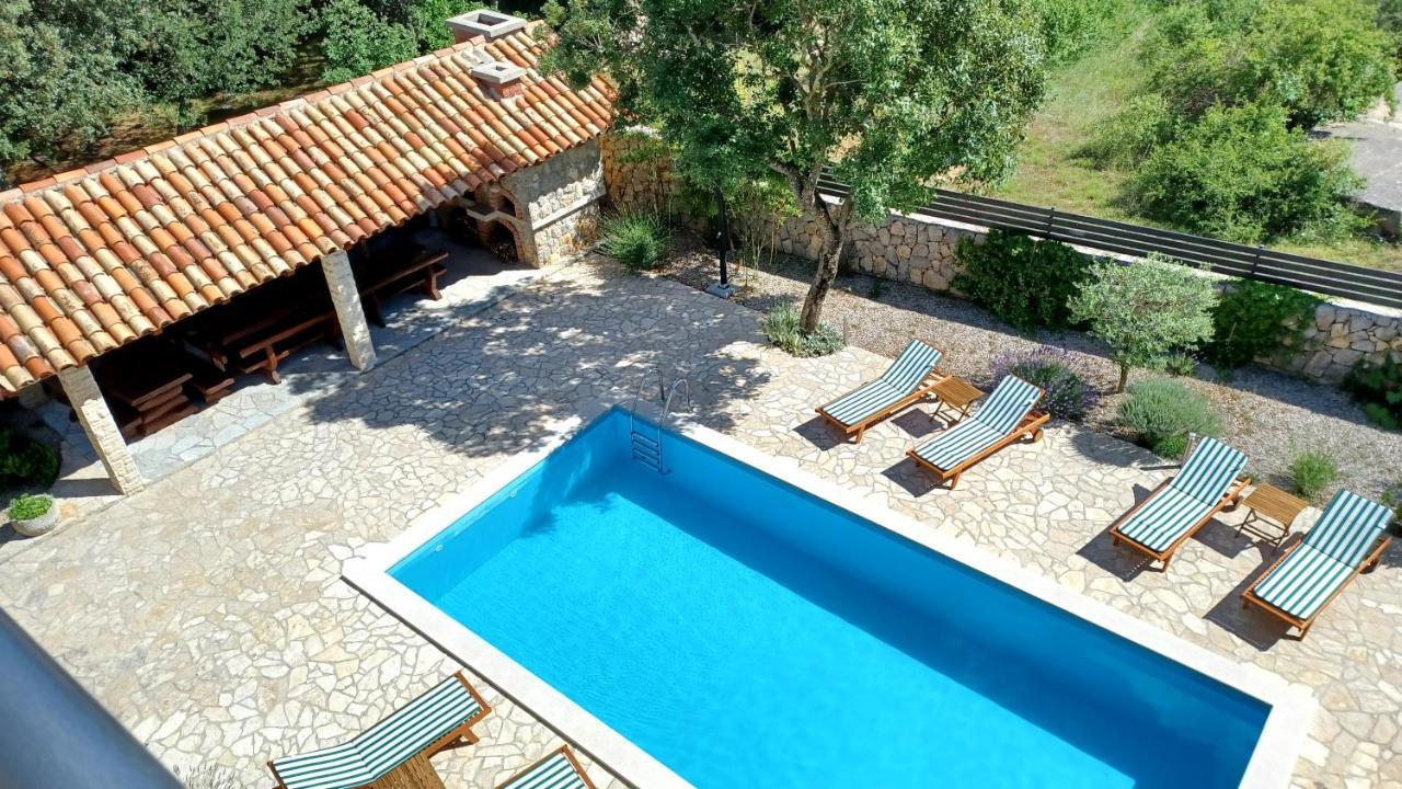 Apartmani Ivica Krk Town Exterior foto