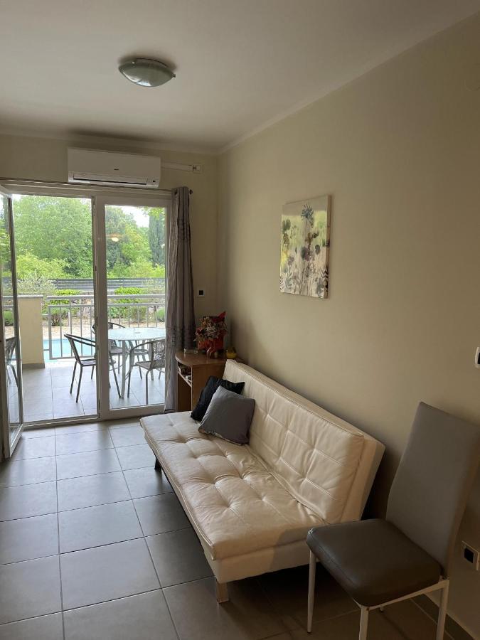 Apartmani Ivica Krk Town Exterior foto